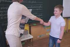 1efe8dbc-3f9f-4587-b407-07b25628f7f4