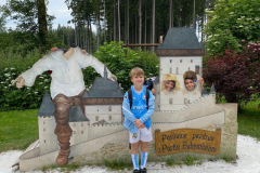 c9a86a41-d8a3-4a63-ba8c-adf8d9d60b98