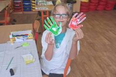 02f5b970-80bd-4b66-beab-10e15627707f