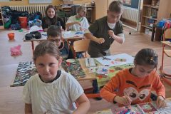 a923fd47-82b9-48fd-a53a-142187211840