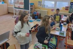 c7b77e5f-c7be-45ec-92ab-cf787443a991